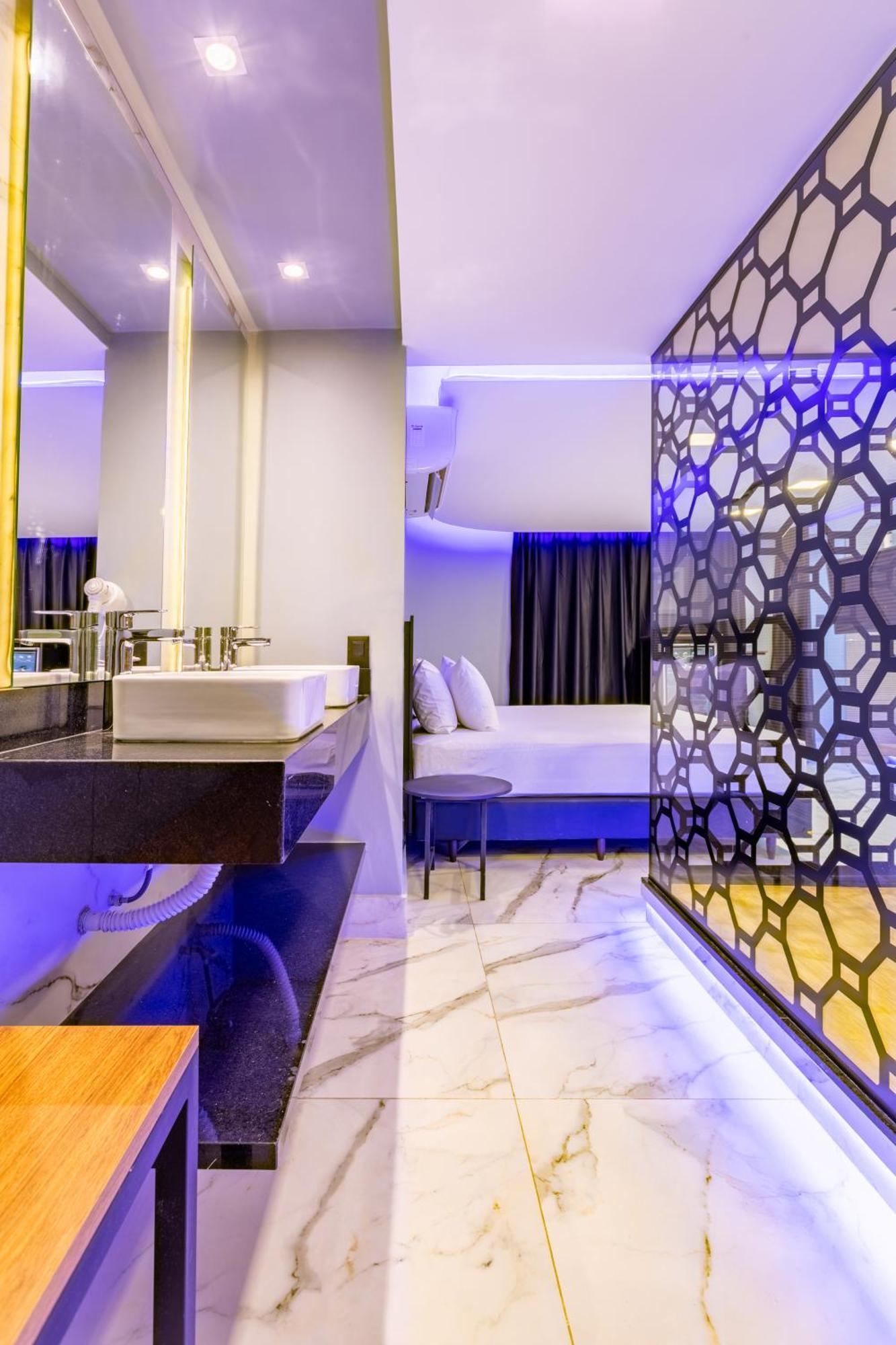 Drops Motel Brasilia Нуклео-Бандейранти Экстерьер фото