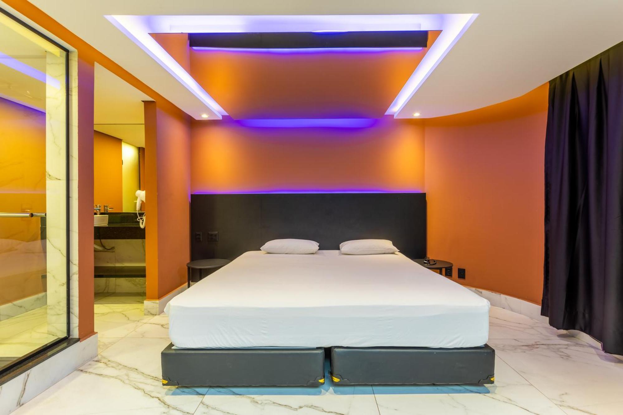 Drops Motel Brasilia Нуклео-Бандейранти Экстерьер фото